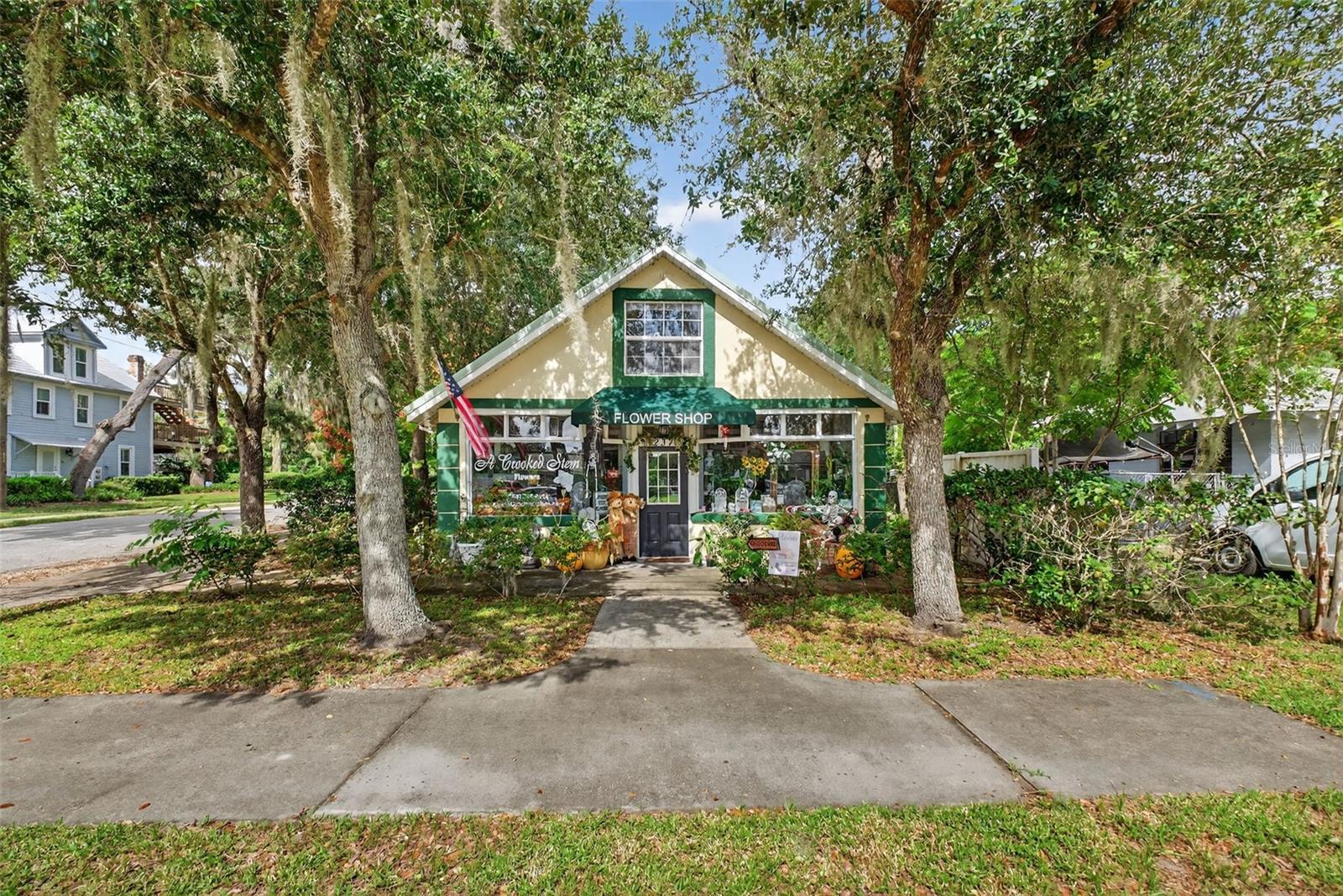 WOODMONT HEIGHTS - Commercial Sale