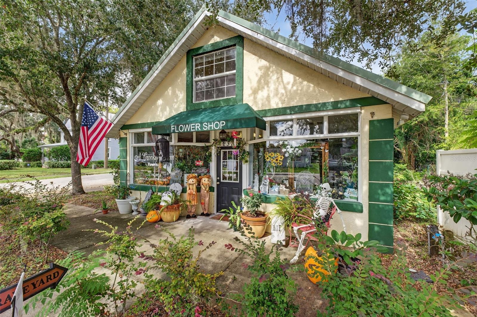 WOODMONT HEIGHTS - Commercial Sale