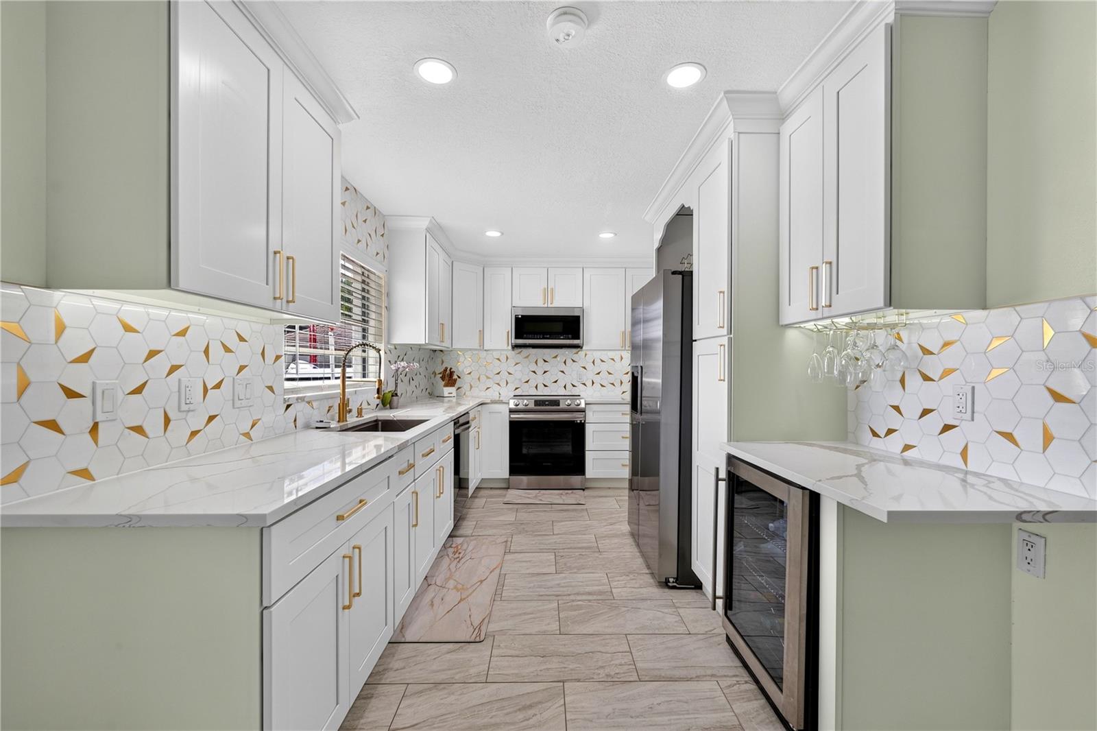 DELTONA LAKES UNIT 09 - Residential