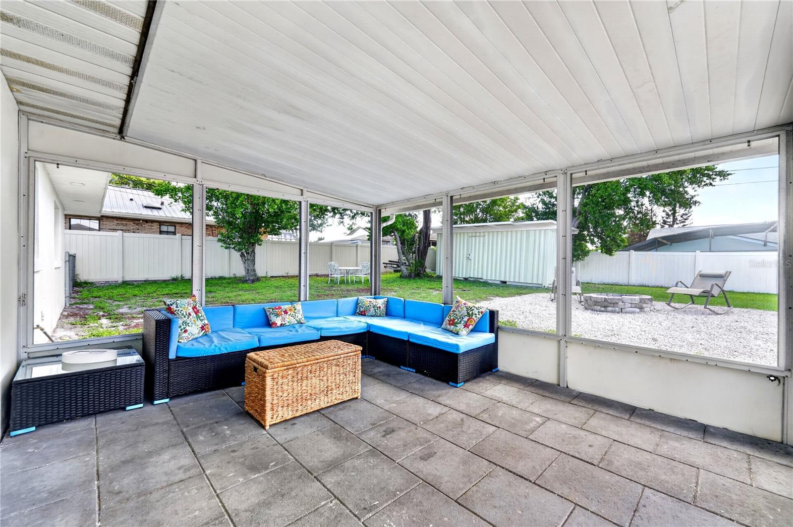 DELTONA LAKES UNIT 09 - Residential