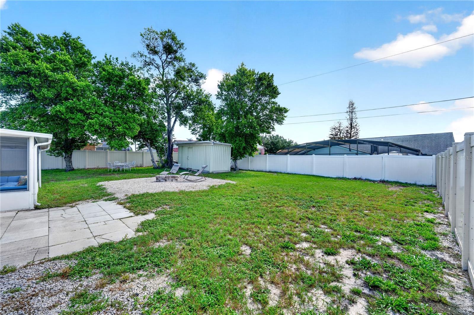 DELTONA LAKES UNIT 09 - Residential