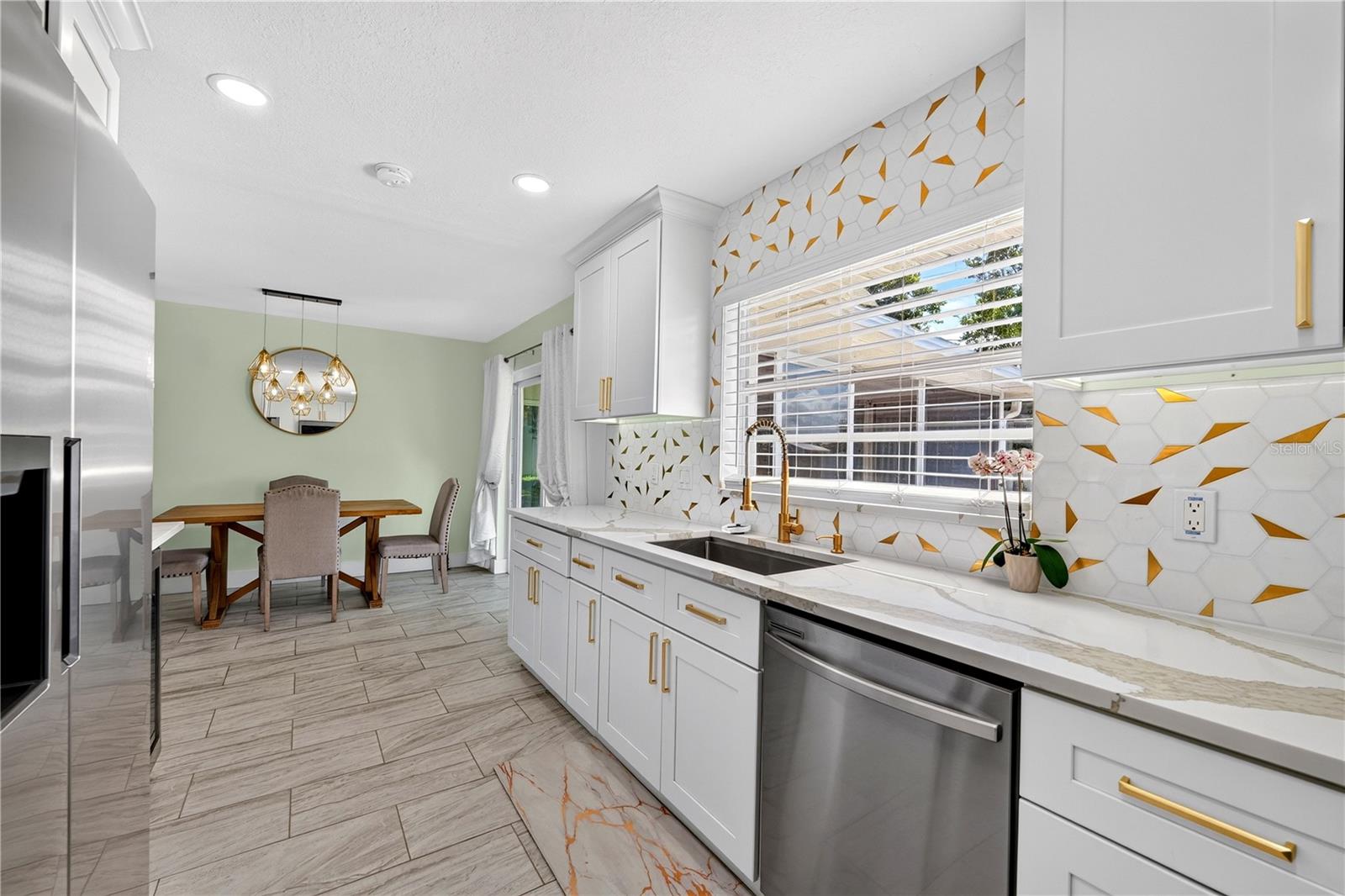 DELTONA LAKES UNIT 09 - Residential