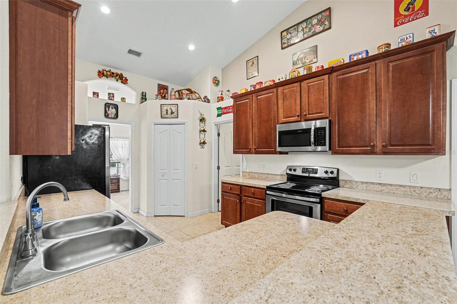 ROYAL HIGHLANDS UNIT 5 - Residential