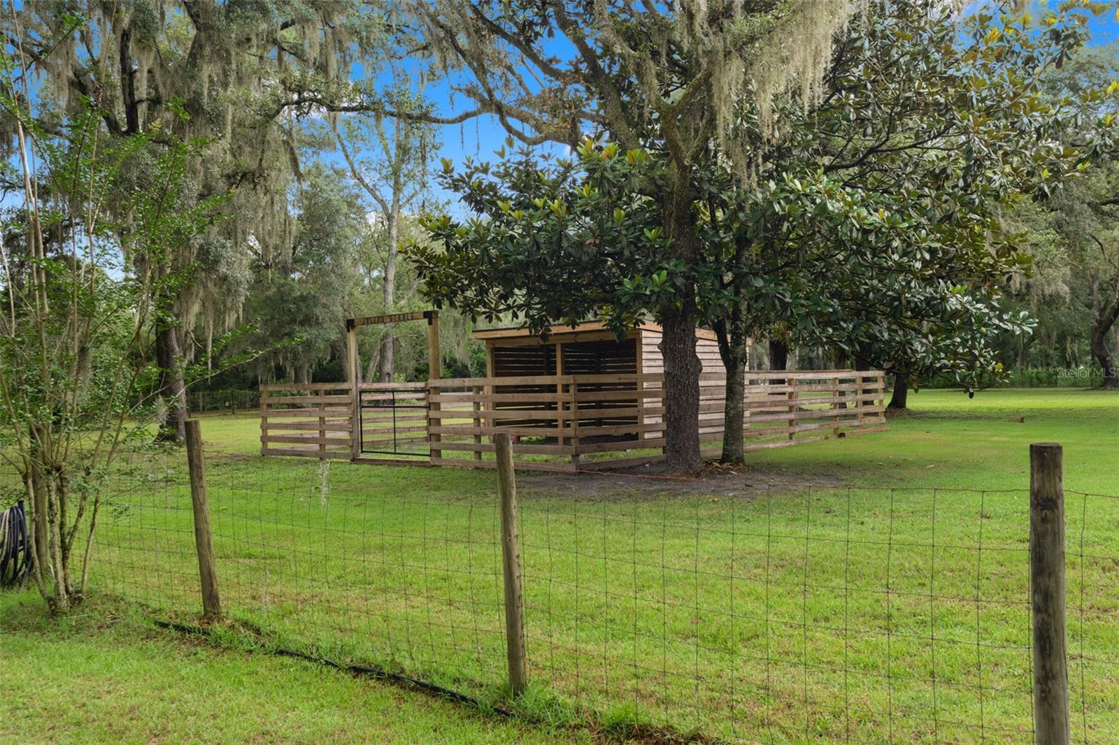 ACREAGE - Residential
