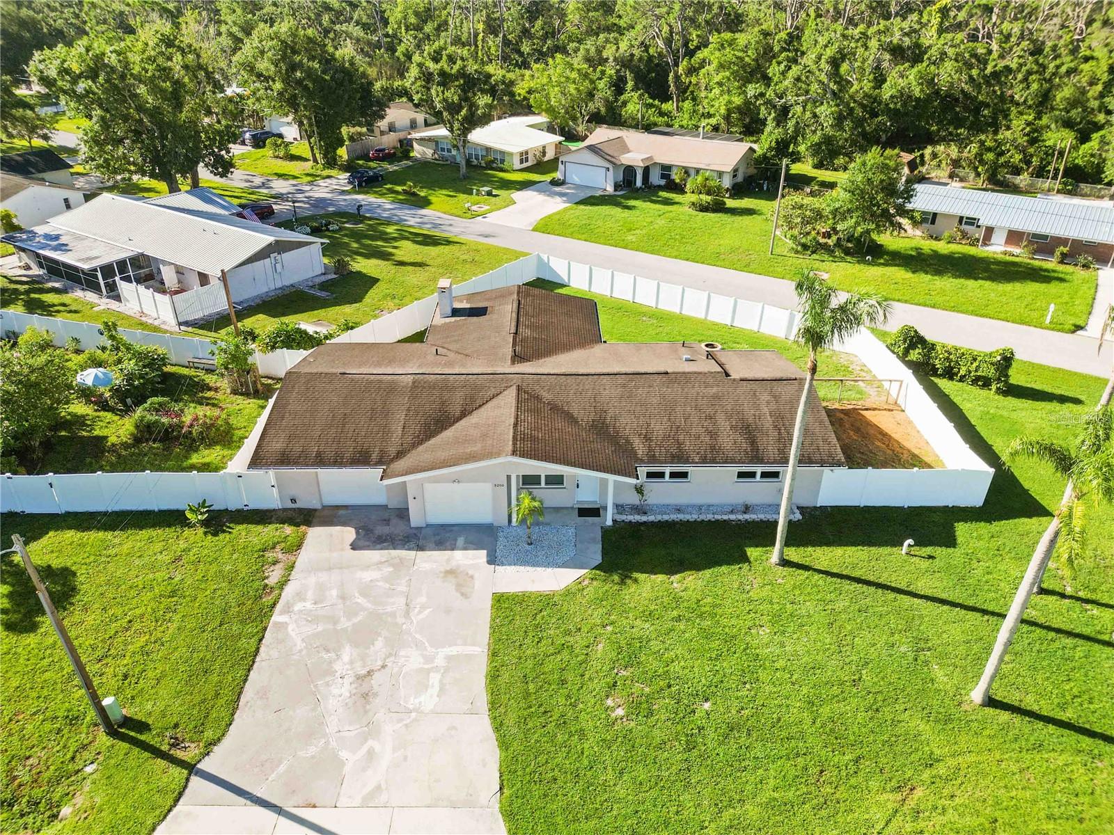 DE SOTO LAKES - Residential