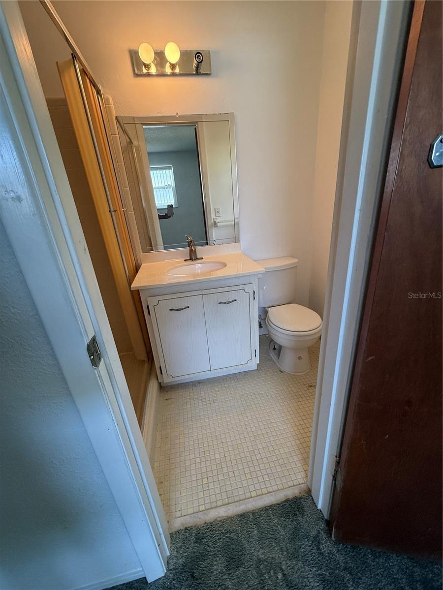 BREAKERS UNIT 01 - Residential