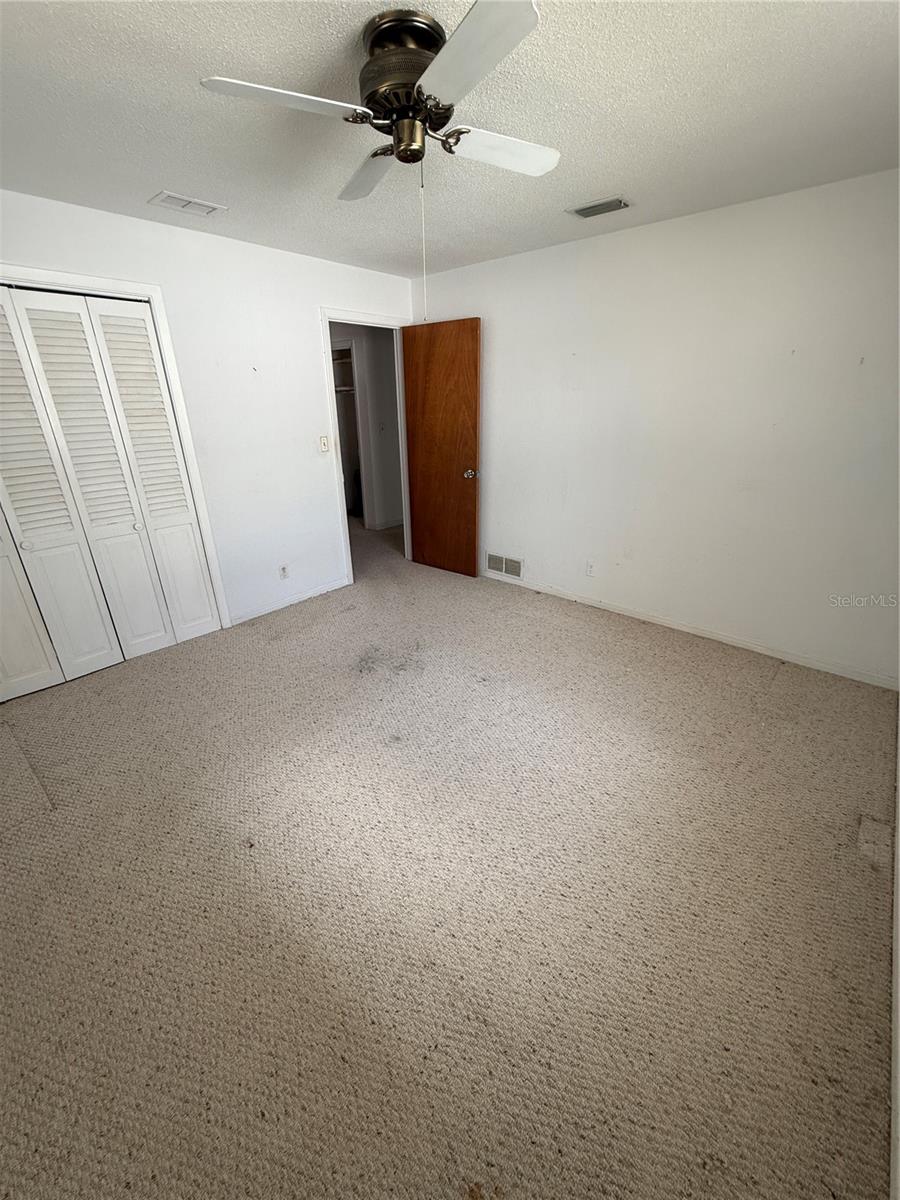 BREAKERS UNIT 01 - Residential