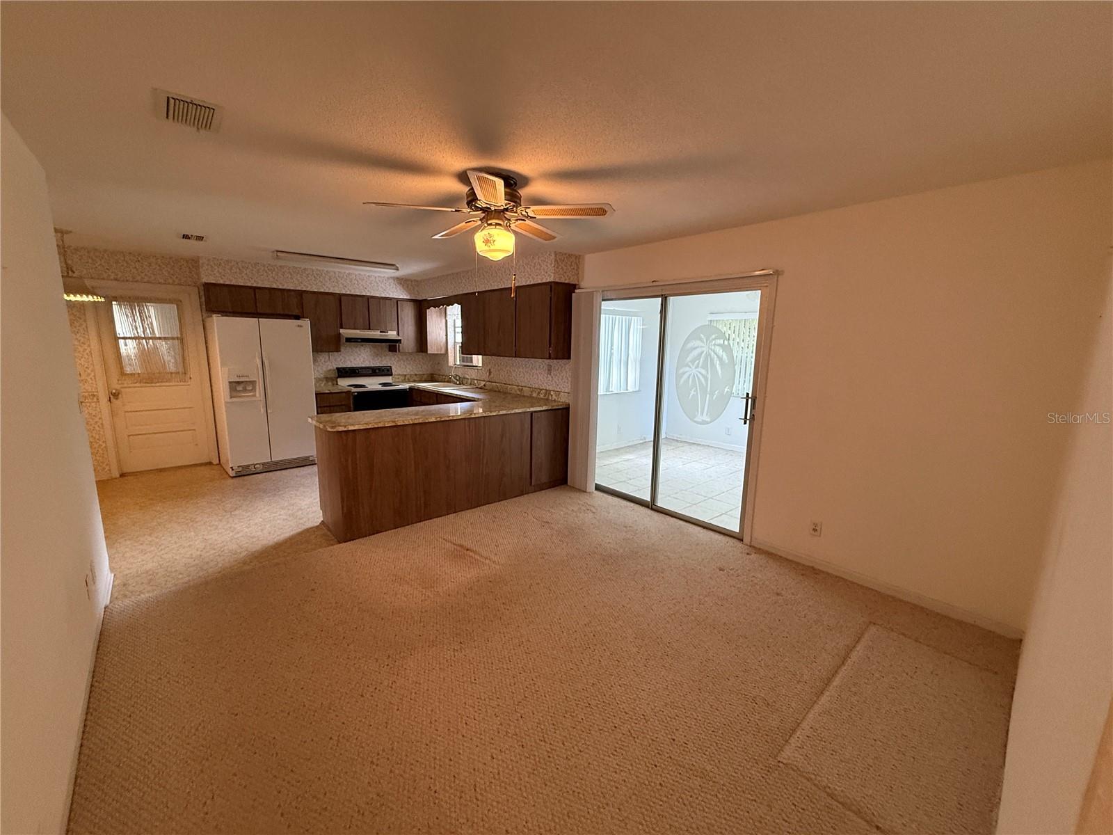 BREAKERS UNIT 01 - Residential