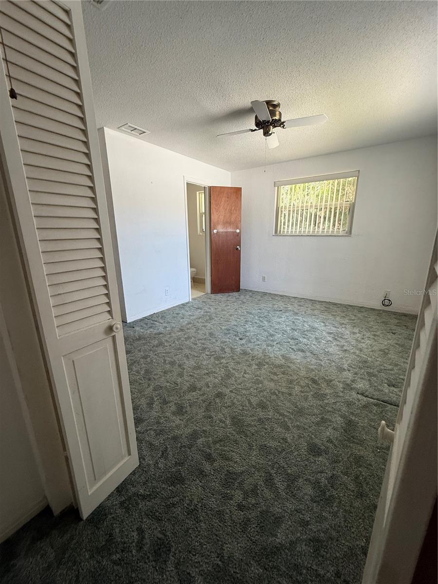BREAKERS UNIT 01 - Residential