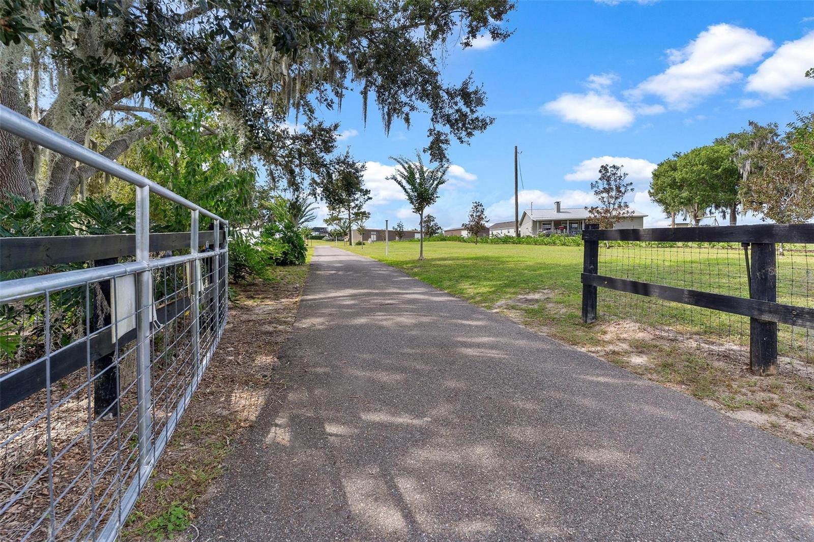 ACREAGE - Residential