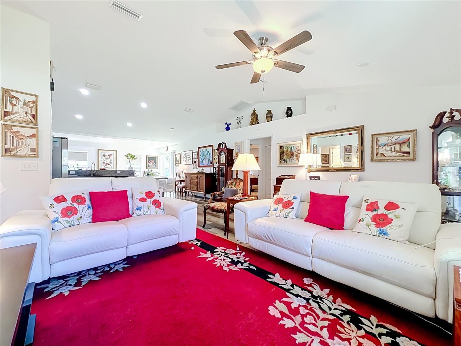 MARION OAKS UN TEN - Residential