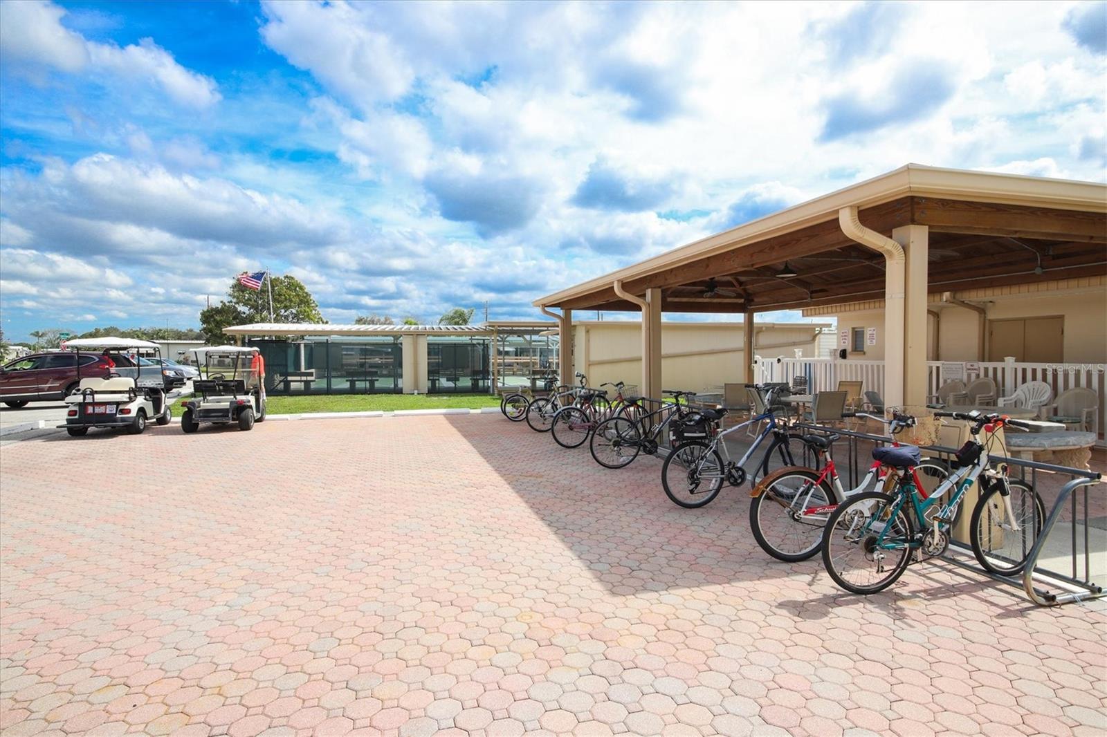 TIDEVUE/DE SOTO COMMUNITY UNIT ONE - Residential