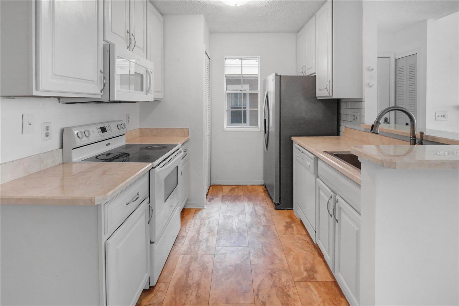 HIDDEN SPGS CONDO - Residential