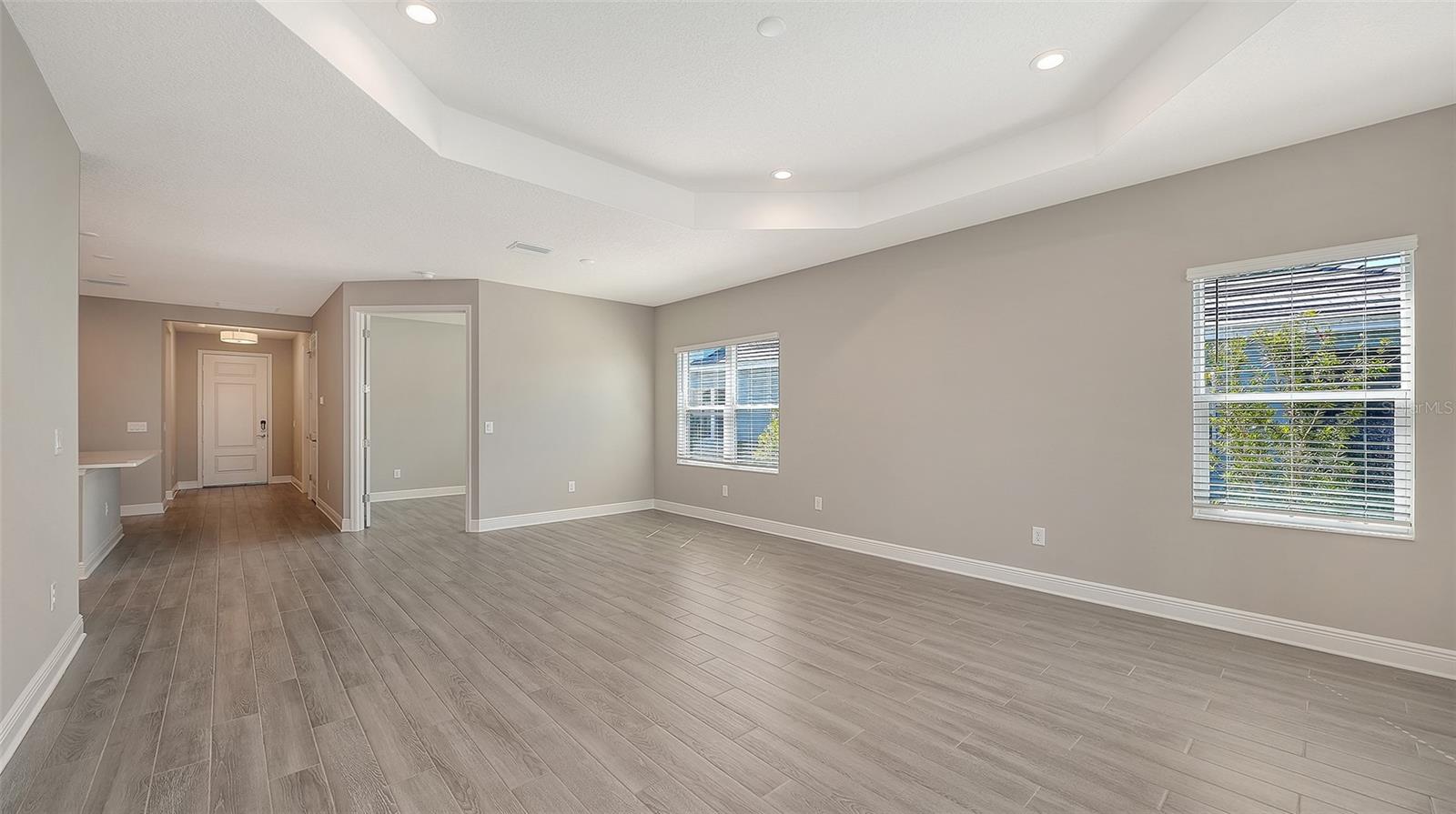 PALM GROVE AT LAKEWOOD RANCH - Residential
