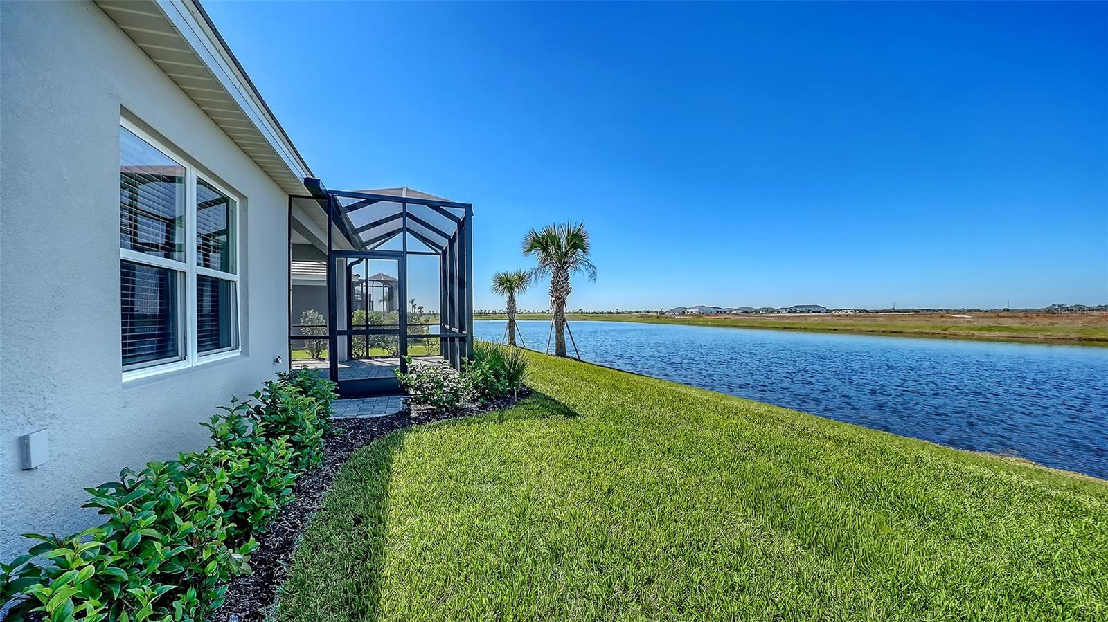 PALM GROVE AT LAKEWOOD RANCH - Residential
