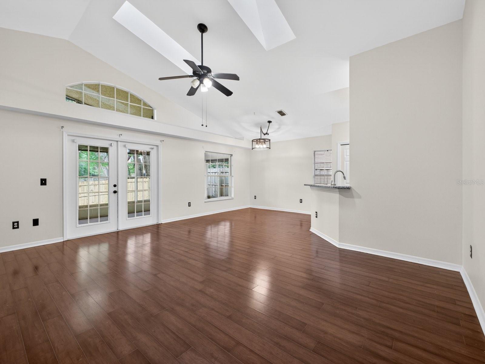 ROYAL OAK ESTATES - Residential