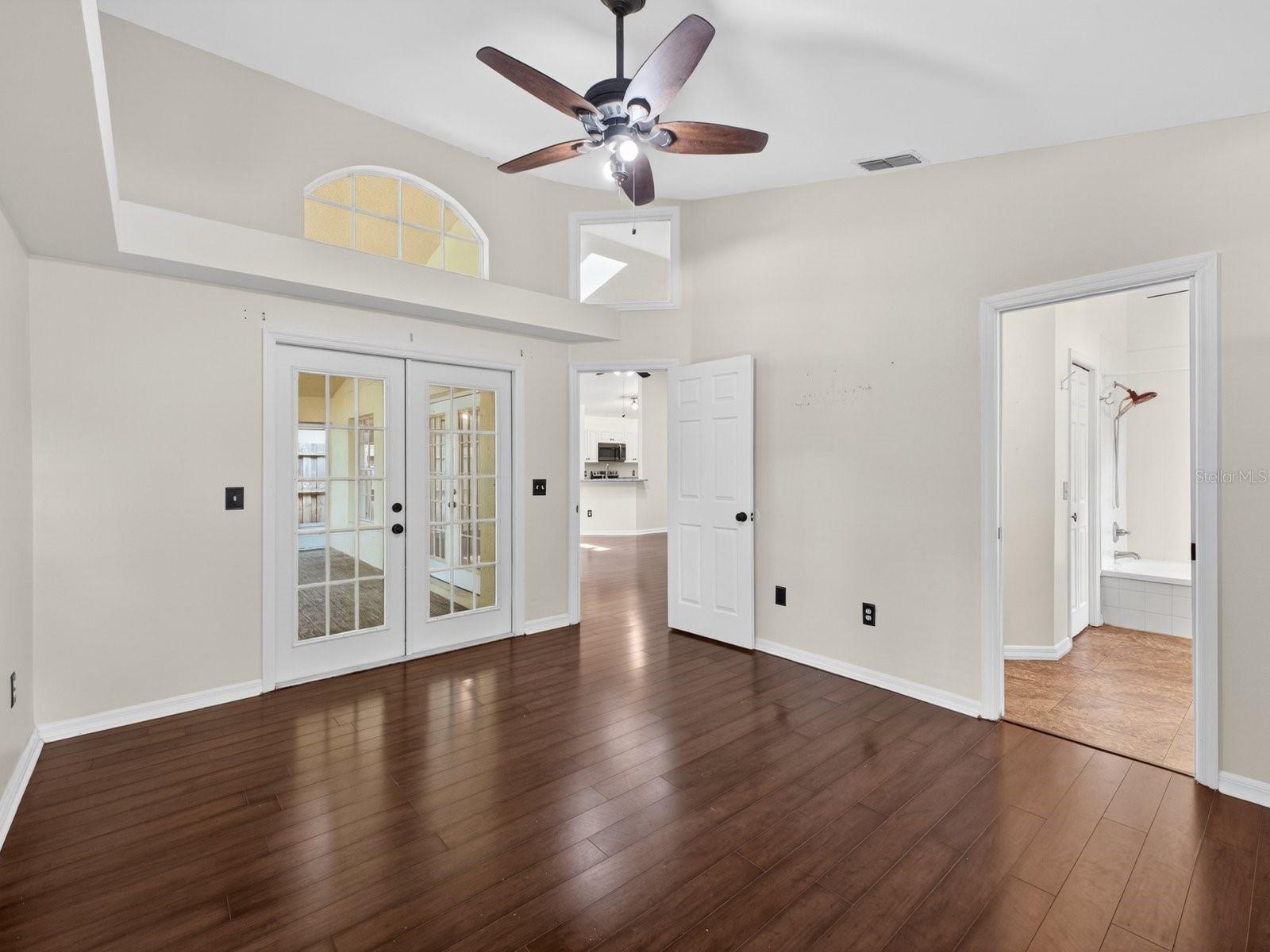 ROYAL OAK ESTATES - Residential