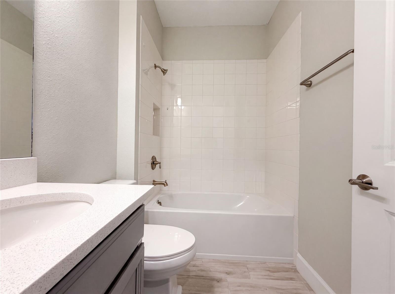 ARTISAN LAKES ESPLANADE PH V SUBPH B & C - Residential
