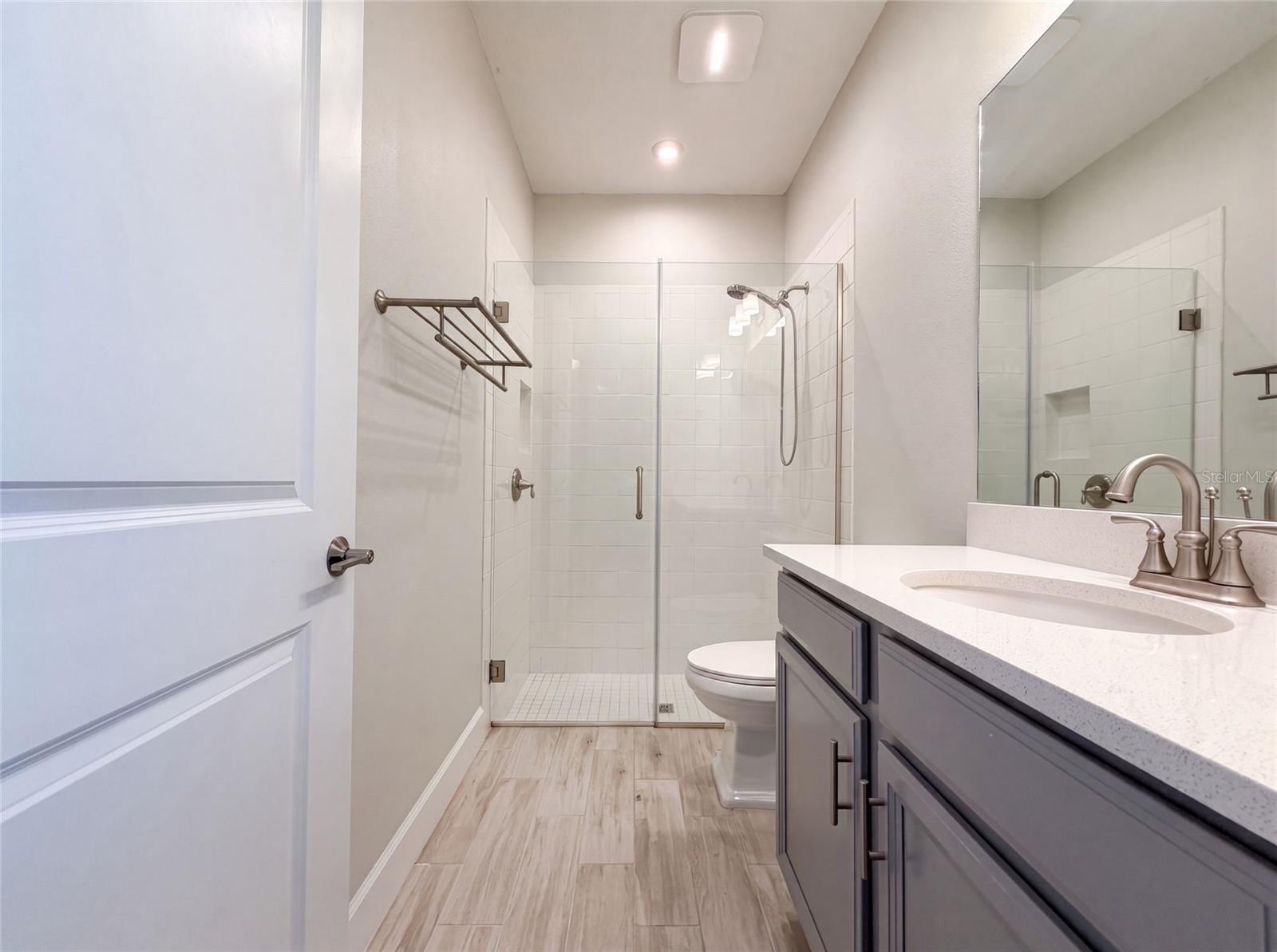 ARTISAN LAKES ESPLANADE PH V SUBPH B & C - Residential