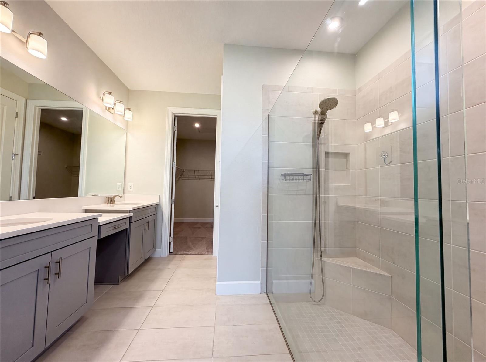 ARTISAN LAKES ESPLANADE PH V SUBPH B & C - Residential