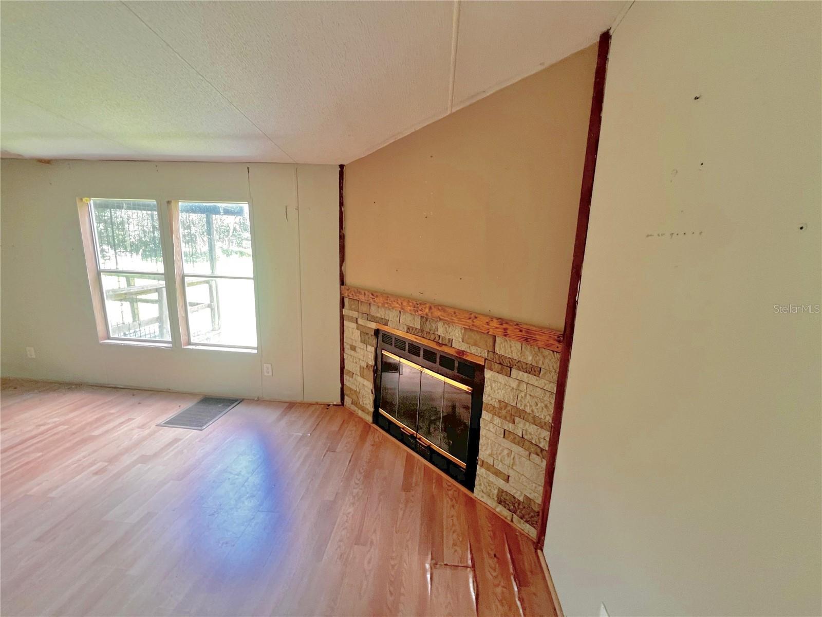 OAK ACRES - Residential
