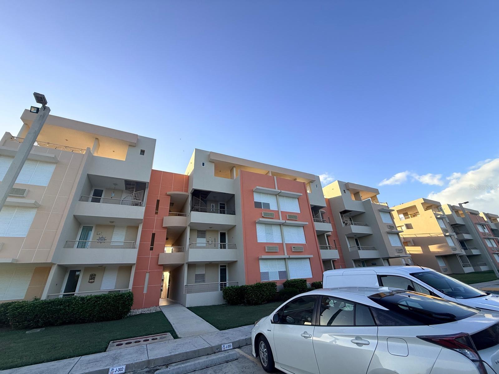 PASEOS DEL FARO - Residential