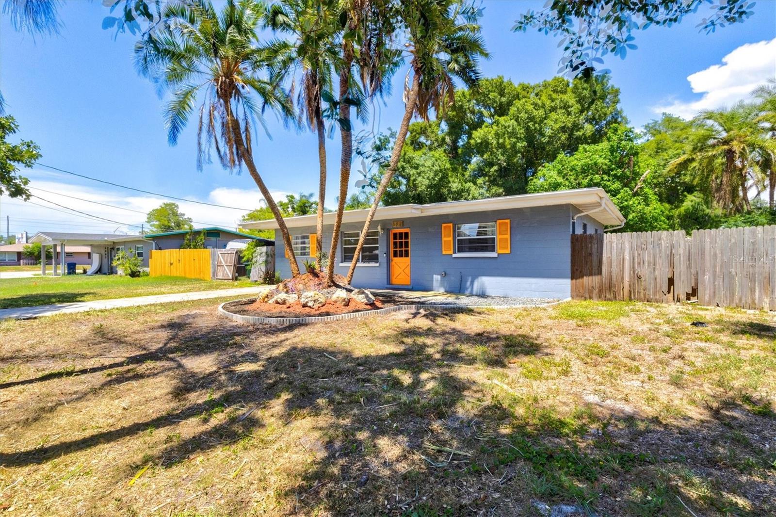 GOLDEN ACRES - Residential