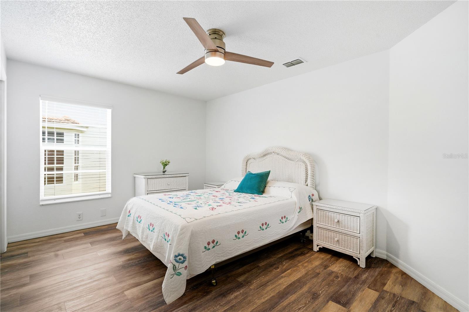 GLEN HILLS VILLAGE - Residential