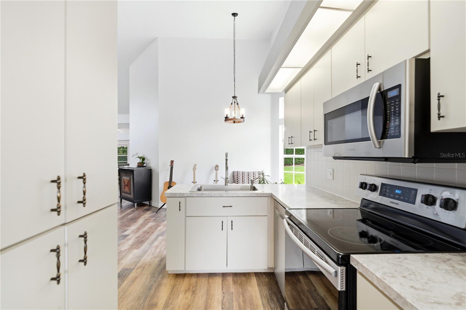 GLEN HILLS VILLAGE - Residential