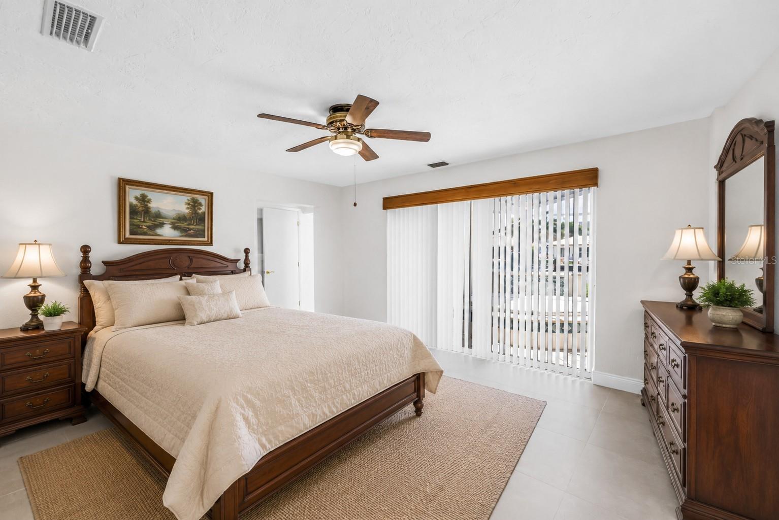 VENETIAN ISLES - Residential