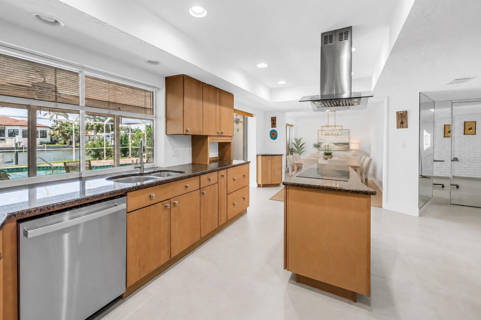 VENETIAN ISLES - Residential