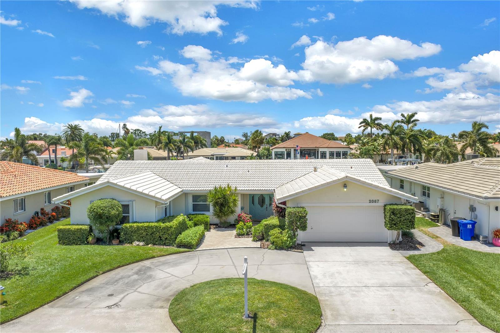 VENETIAN ISLES - Residential