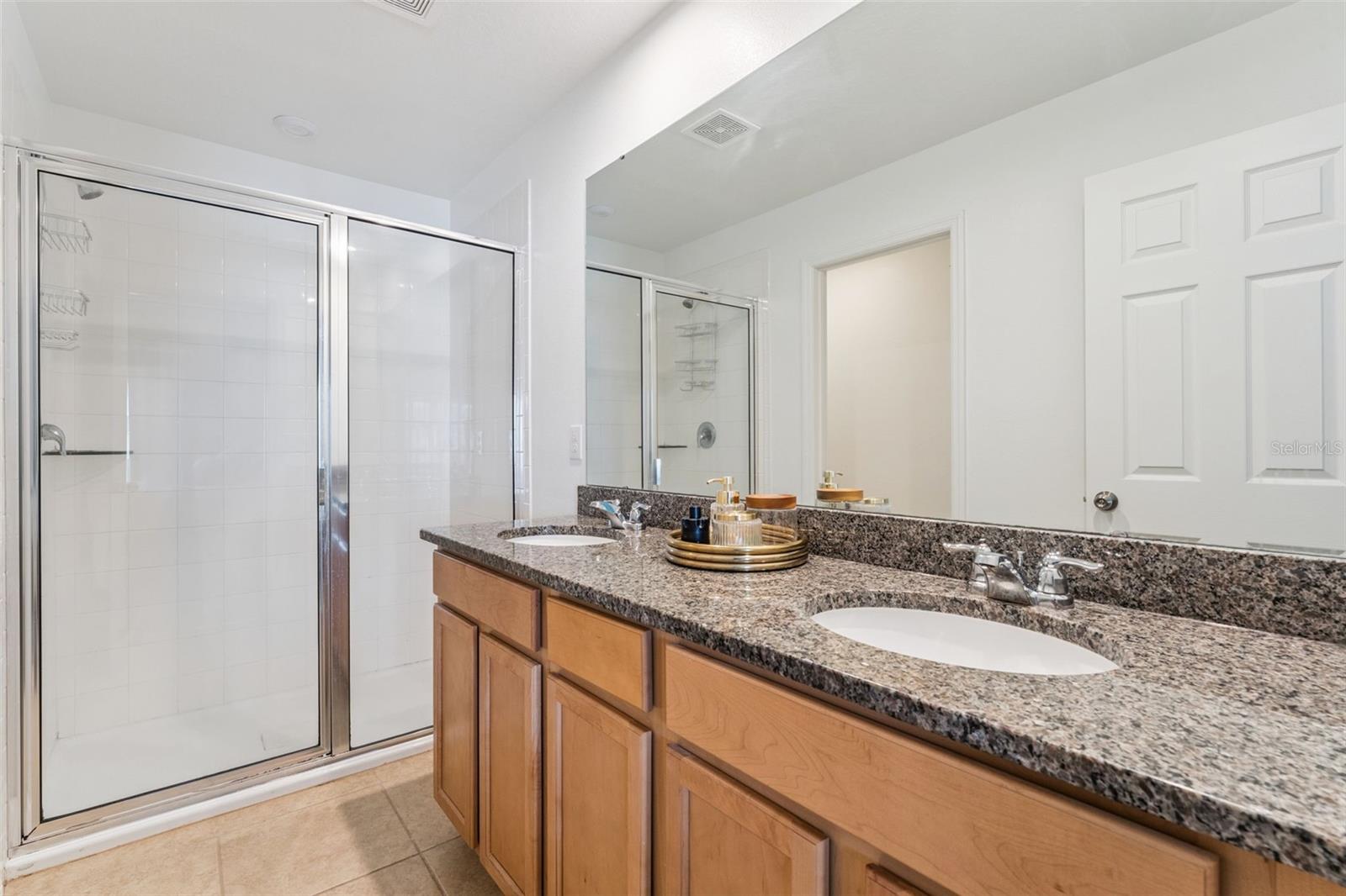 WATERBROOKE - Residential