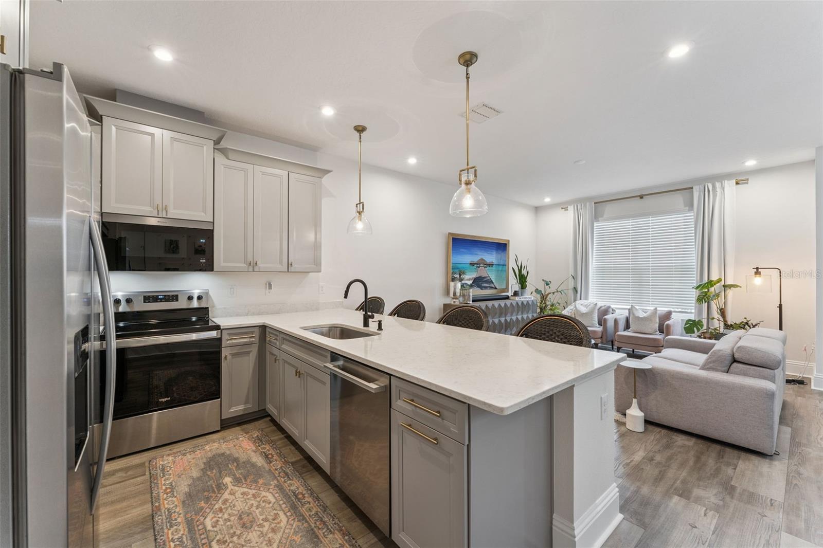 WATERBROOKE - Residential