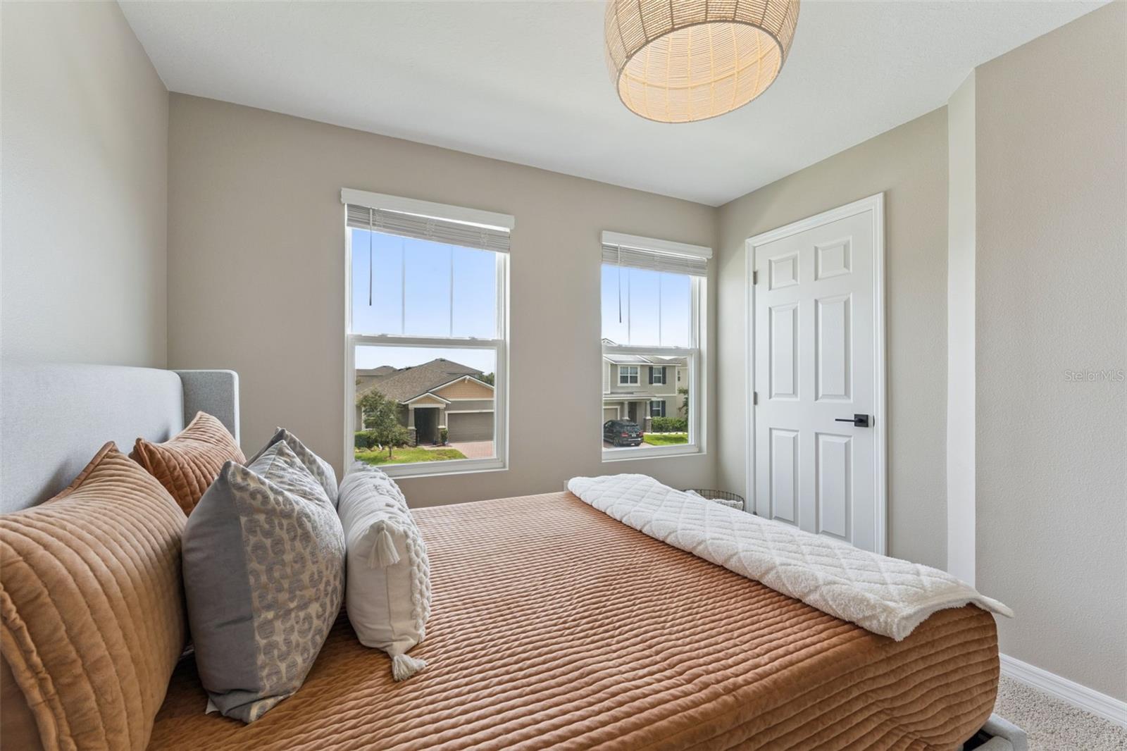 WATERBROOKE - Residential