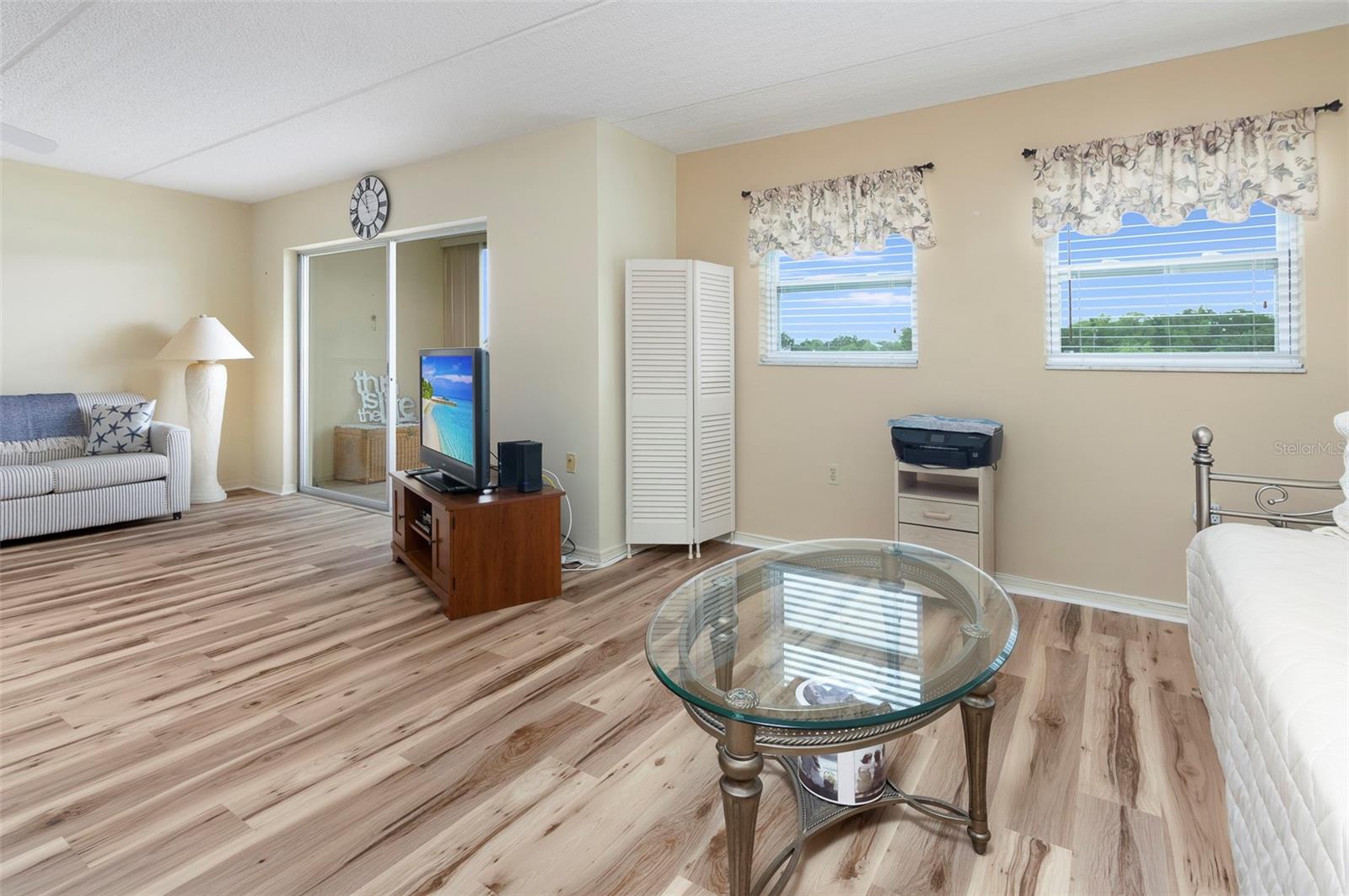 BOCA CIEGA POINT EAST - Residential
