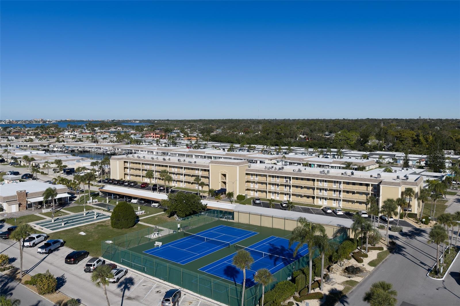 BOCA CIEGA POINT EAST - Residential