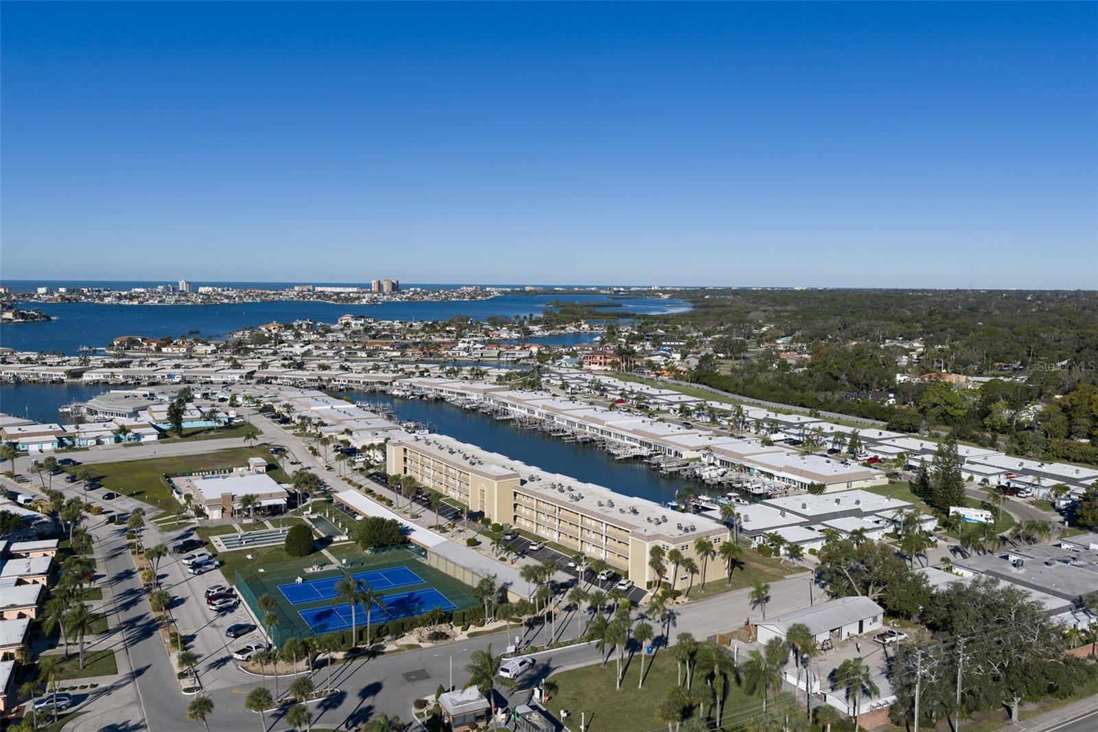 BOCA CIEGA POINT EAST - Residential