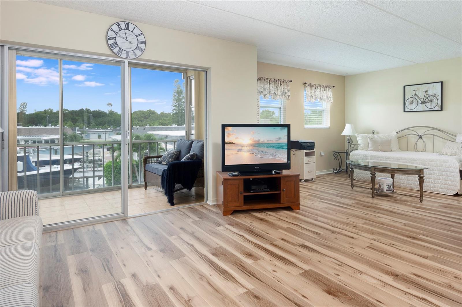 BOCA CIEGA POINT EAST - Residential