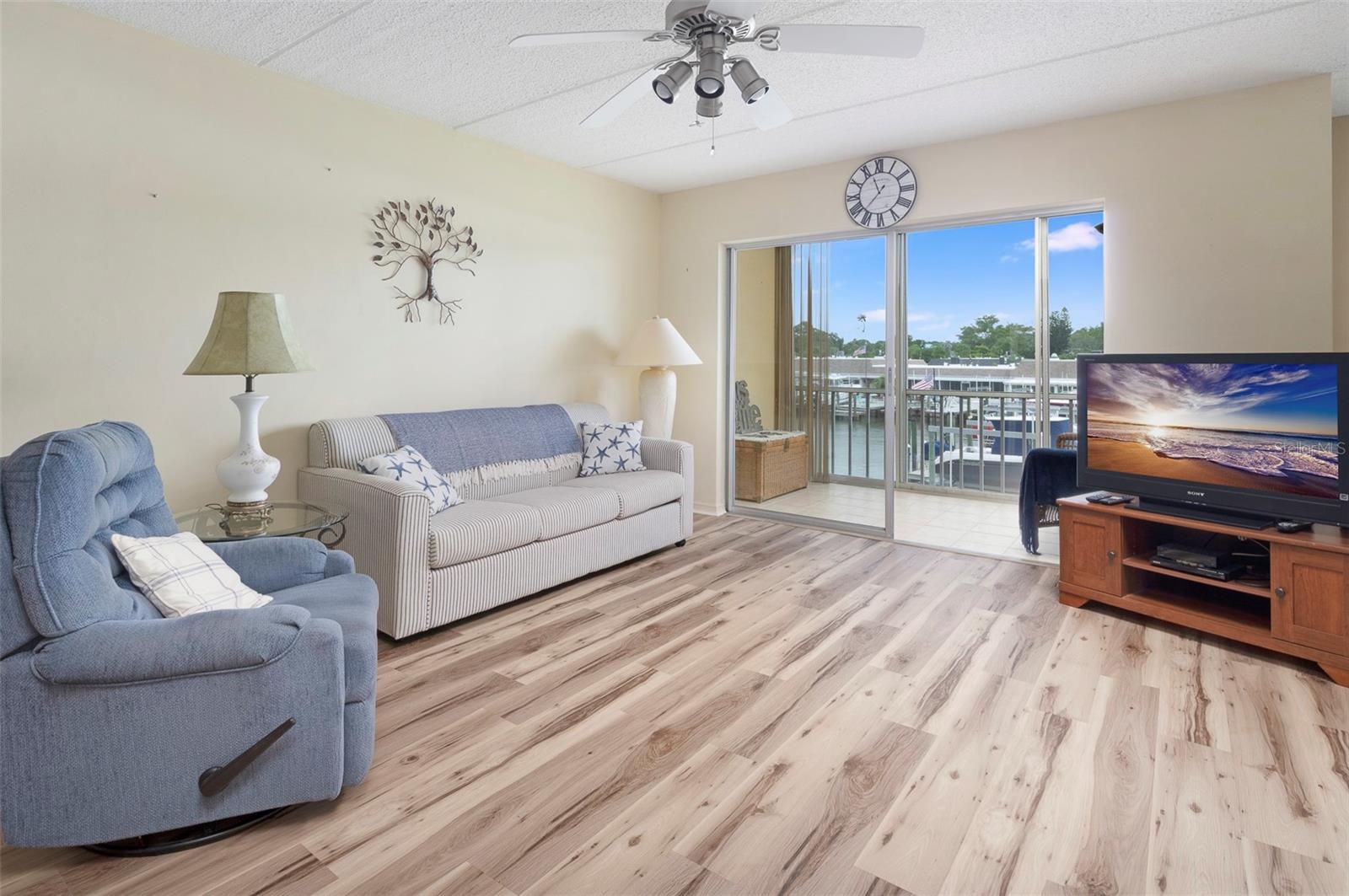 BOCA CIEGA POINT EAST - Residential