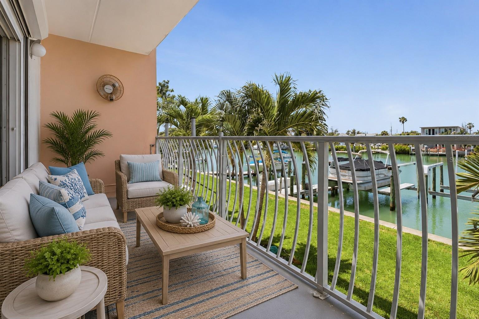 CAPRI LAGOONS CONDO - Residential