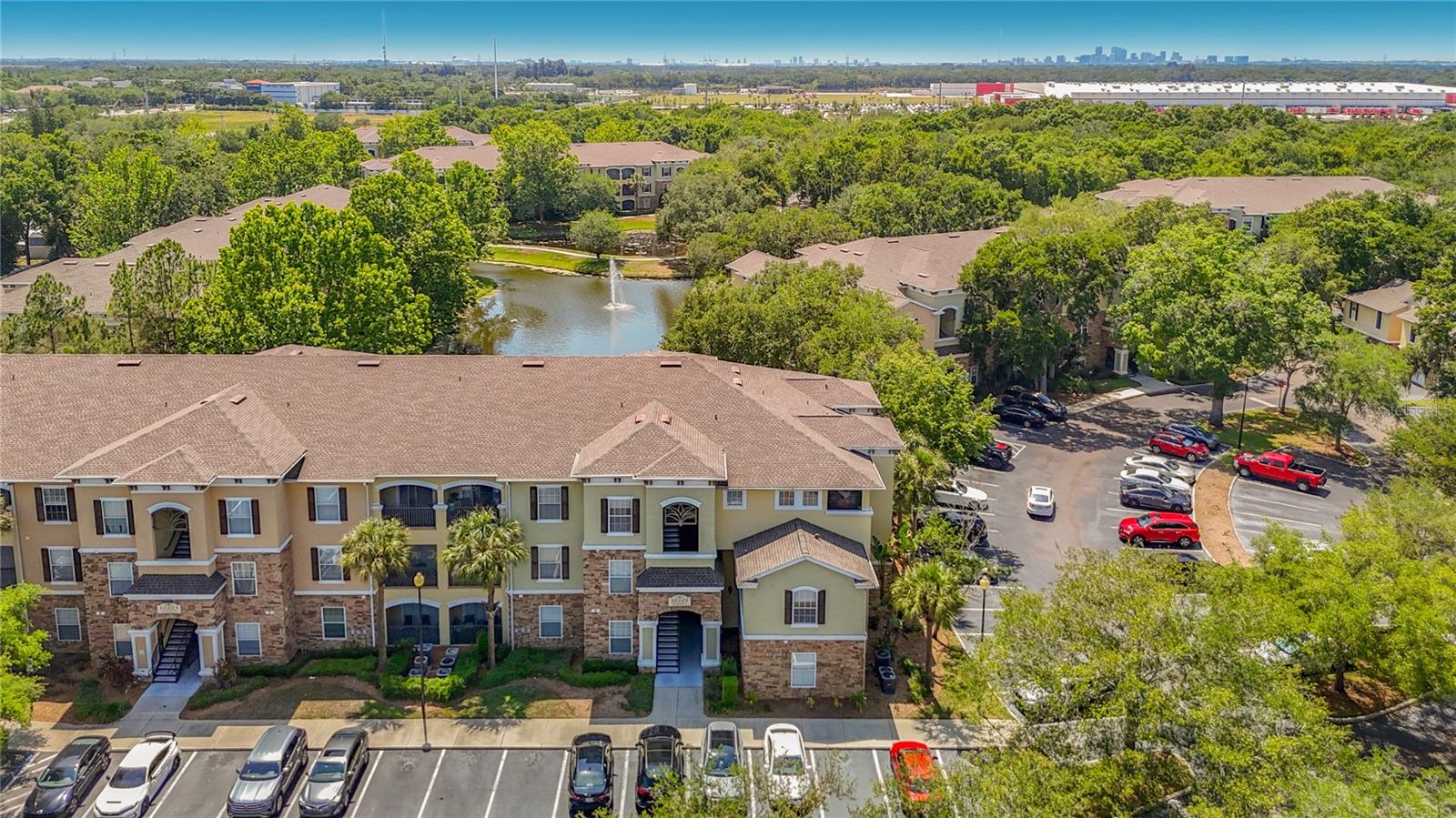 COURTNEY PALMS CONDO - Residential Lease