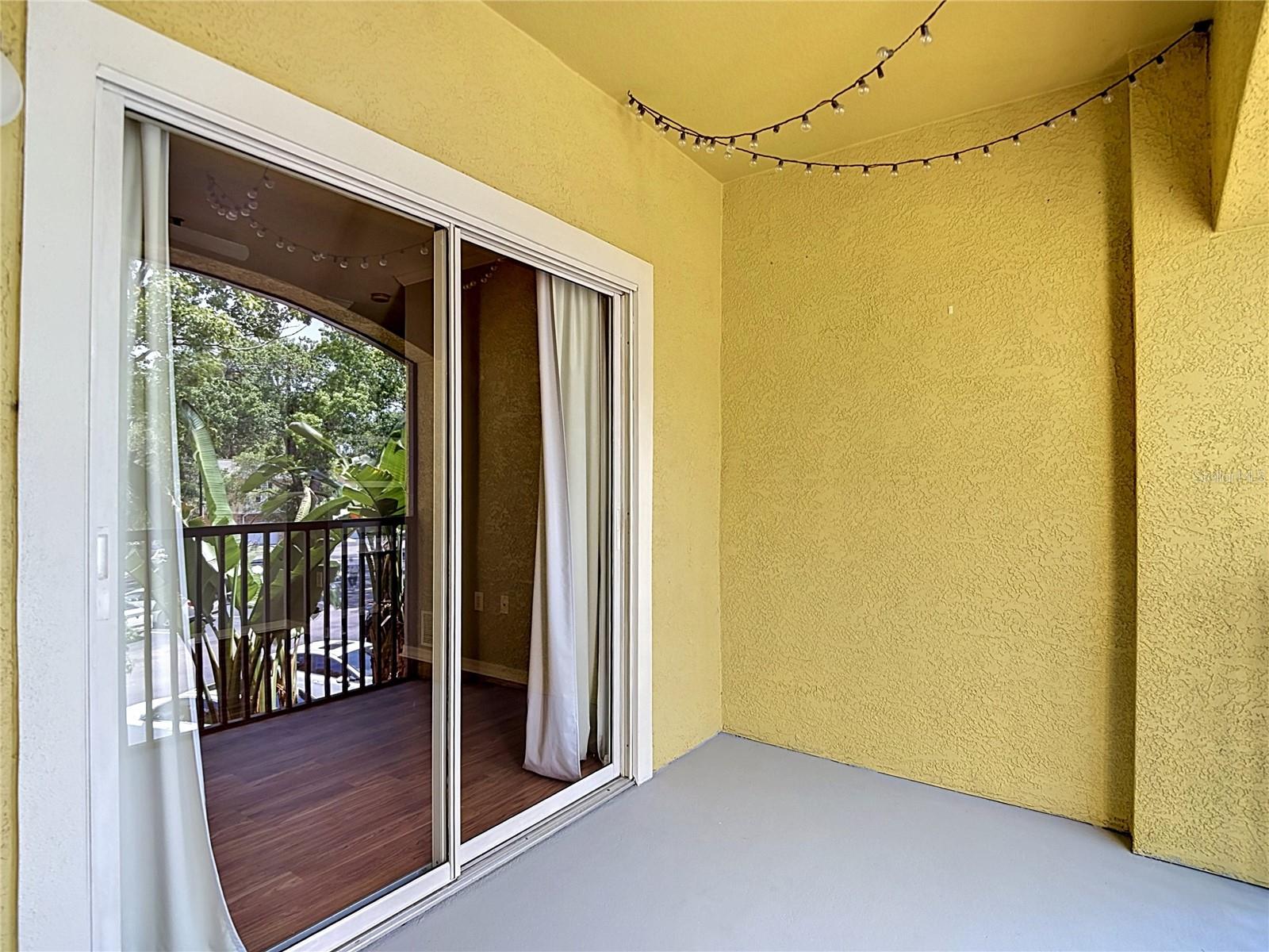 COURTNEY PALMS CONDO - Residential Lease