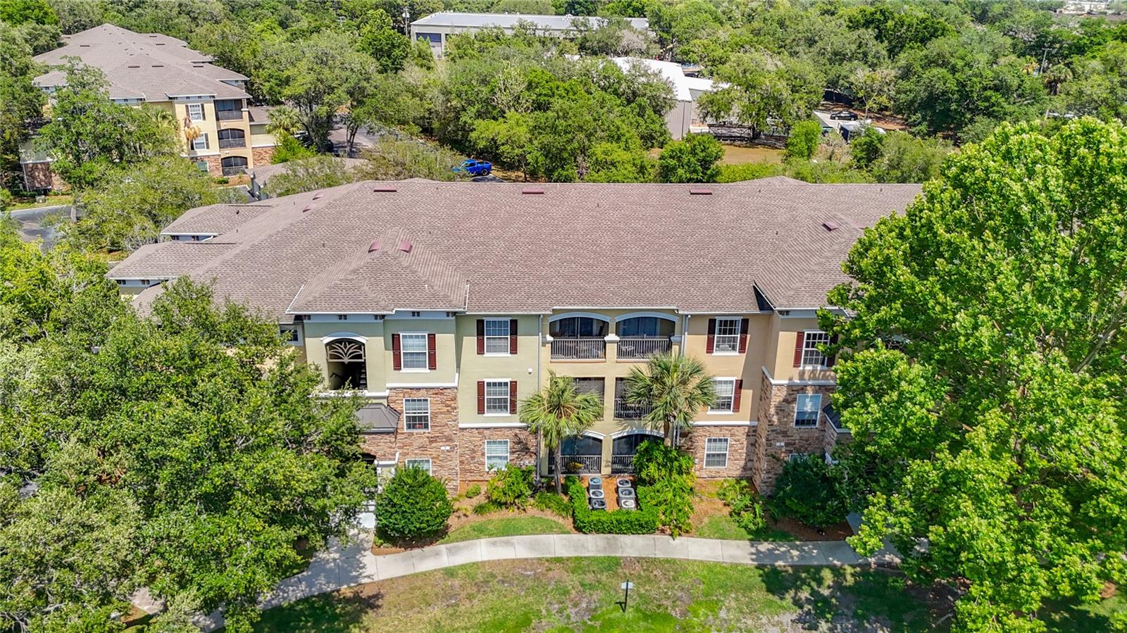 COURTNEY PALMS CONDO - Residential Lease