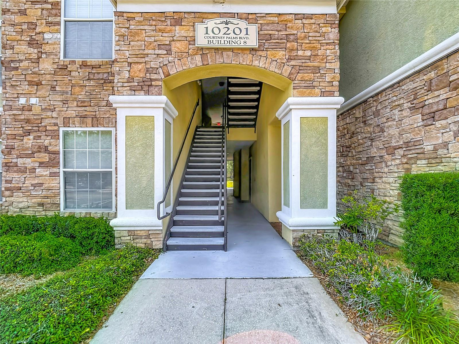 COURTNEY PALMS CONDO - Residential Lease