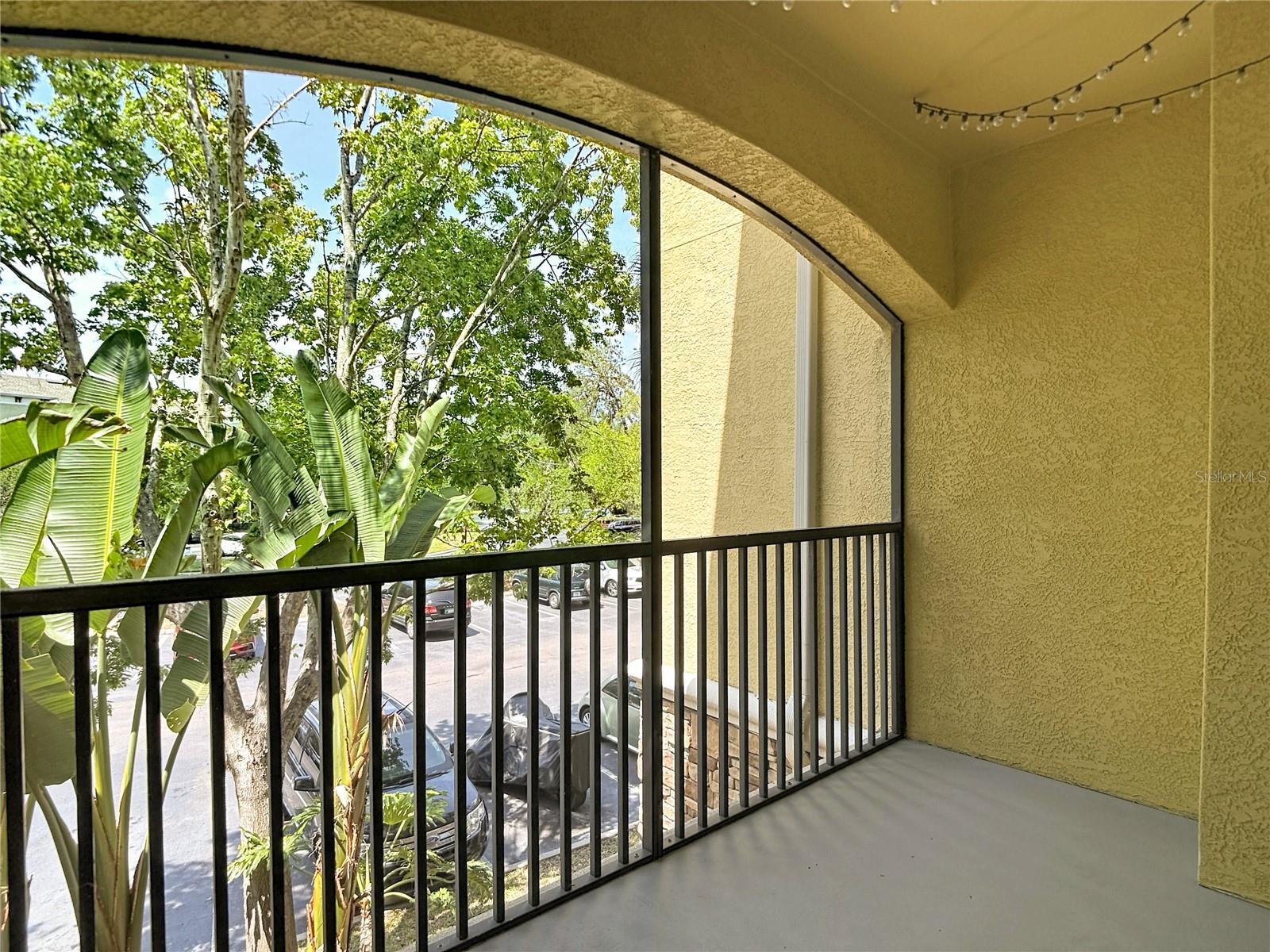 COURTNEY PALMS CONDO - Residential Lease