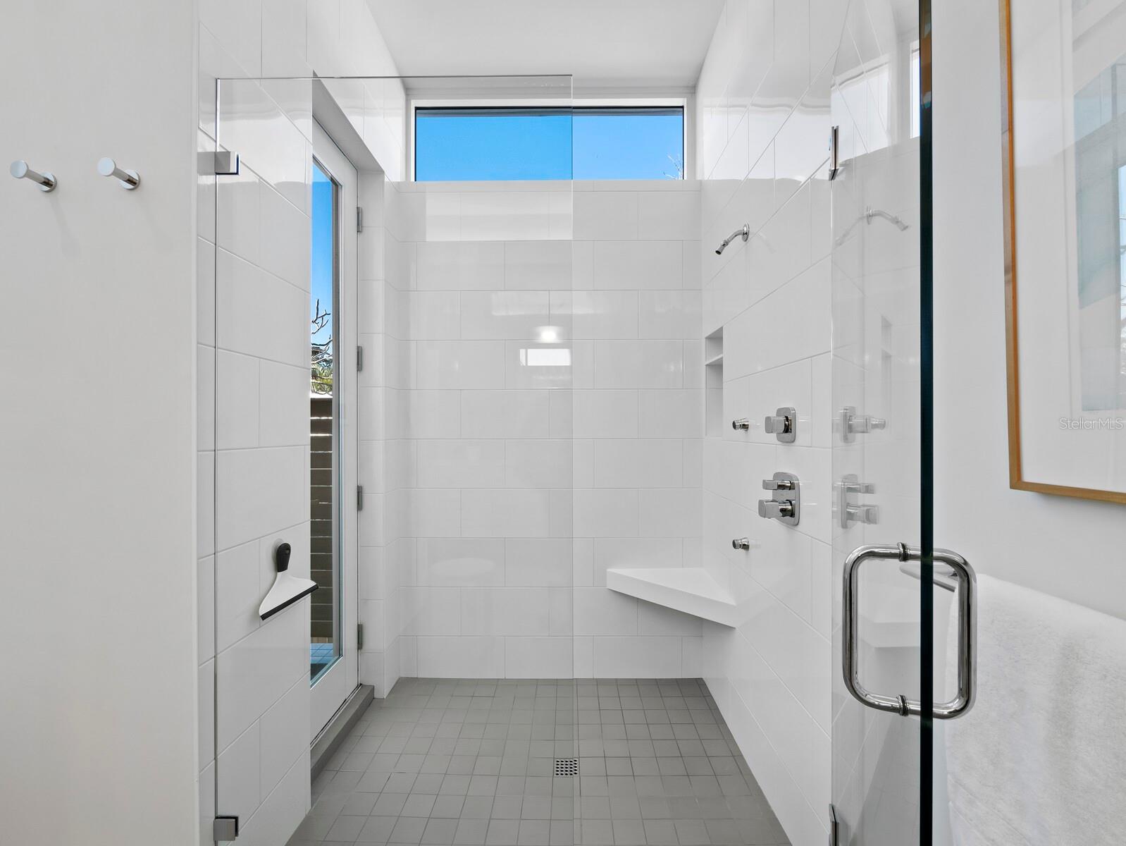 LIDO SHORES - Residential