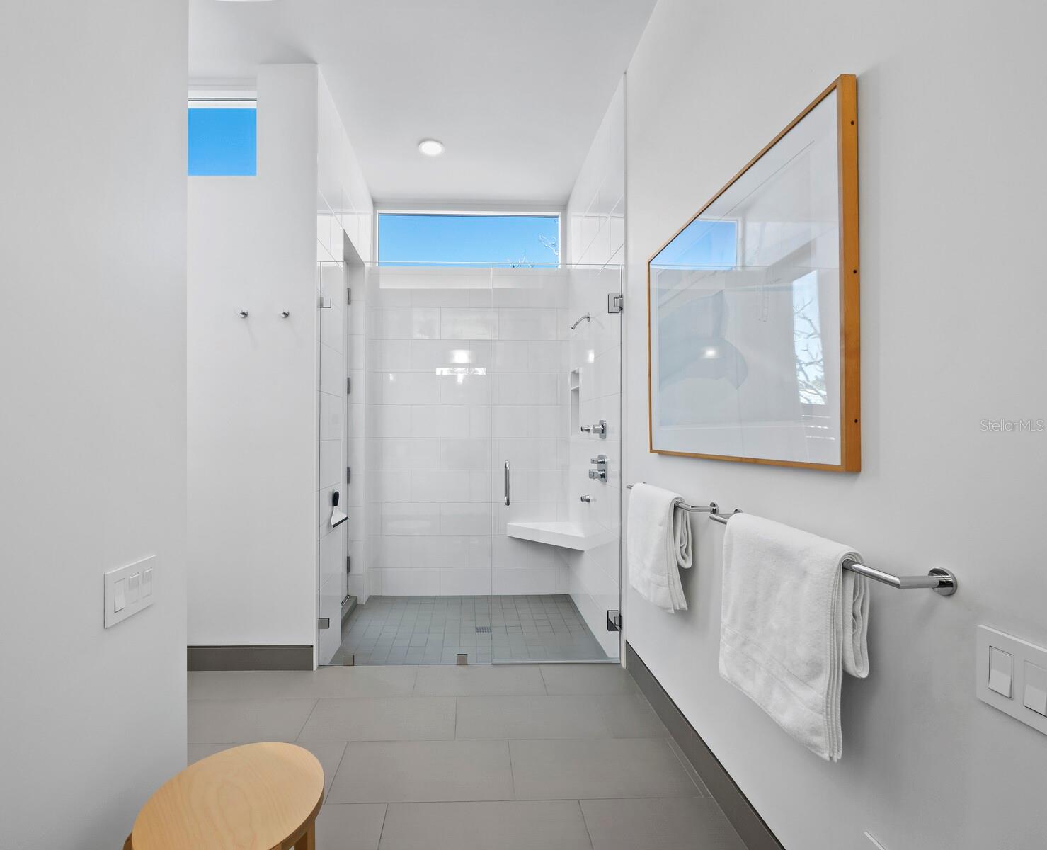 LIDO SHORES - Residential