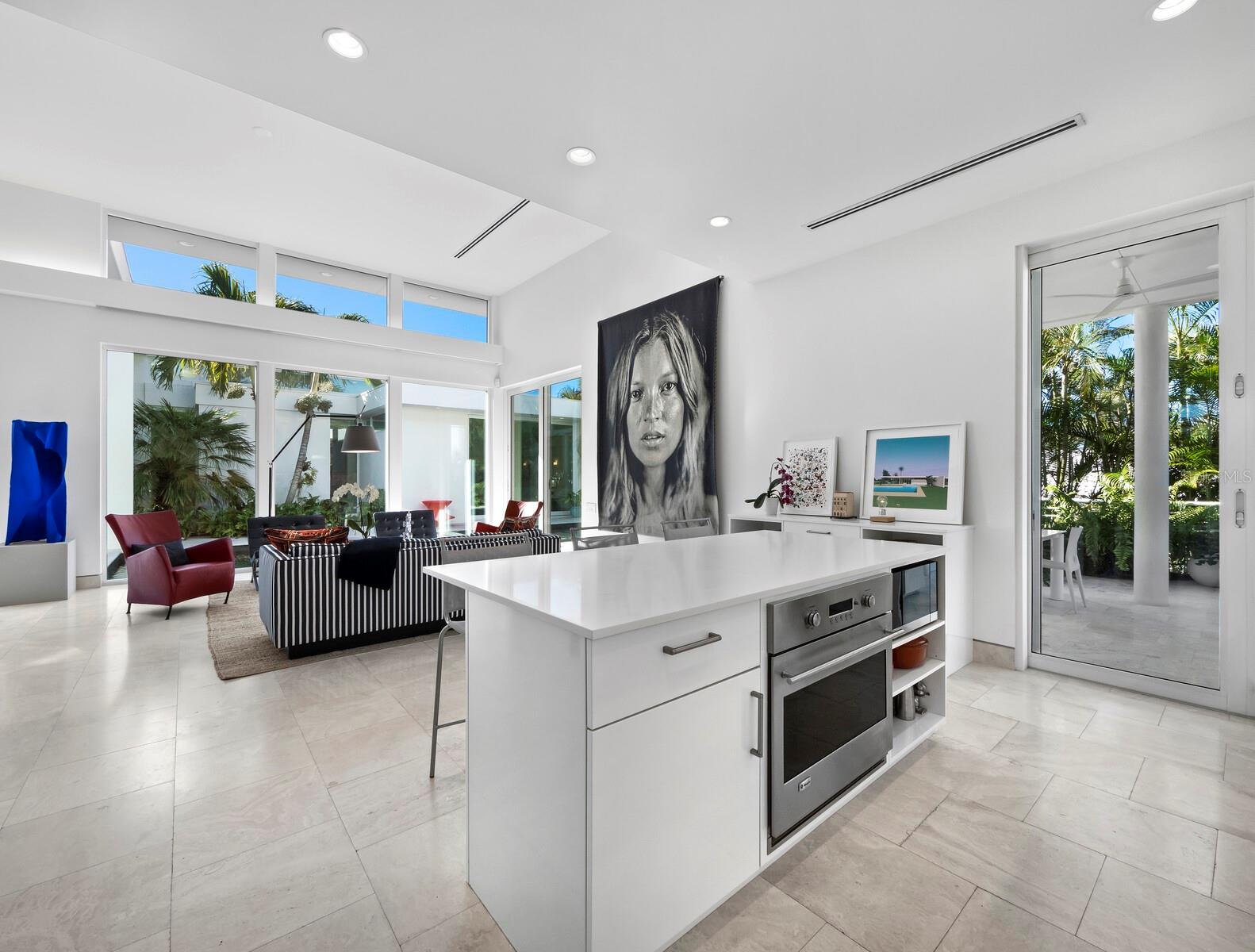 LIDO SHORES - Residential