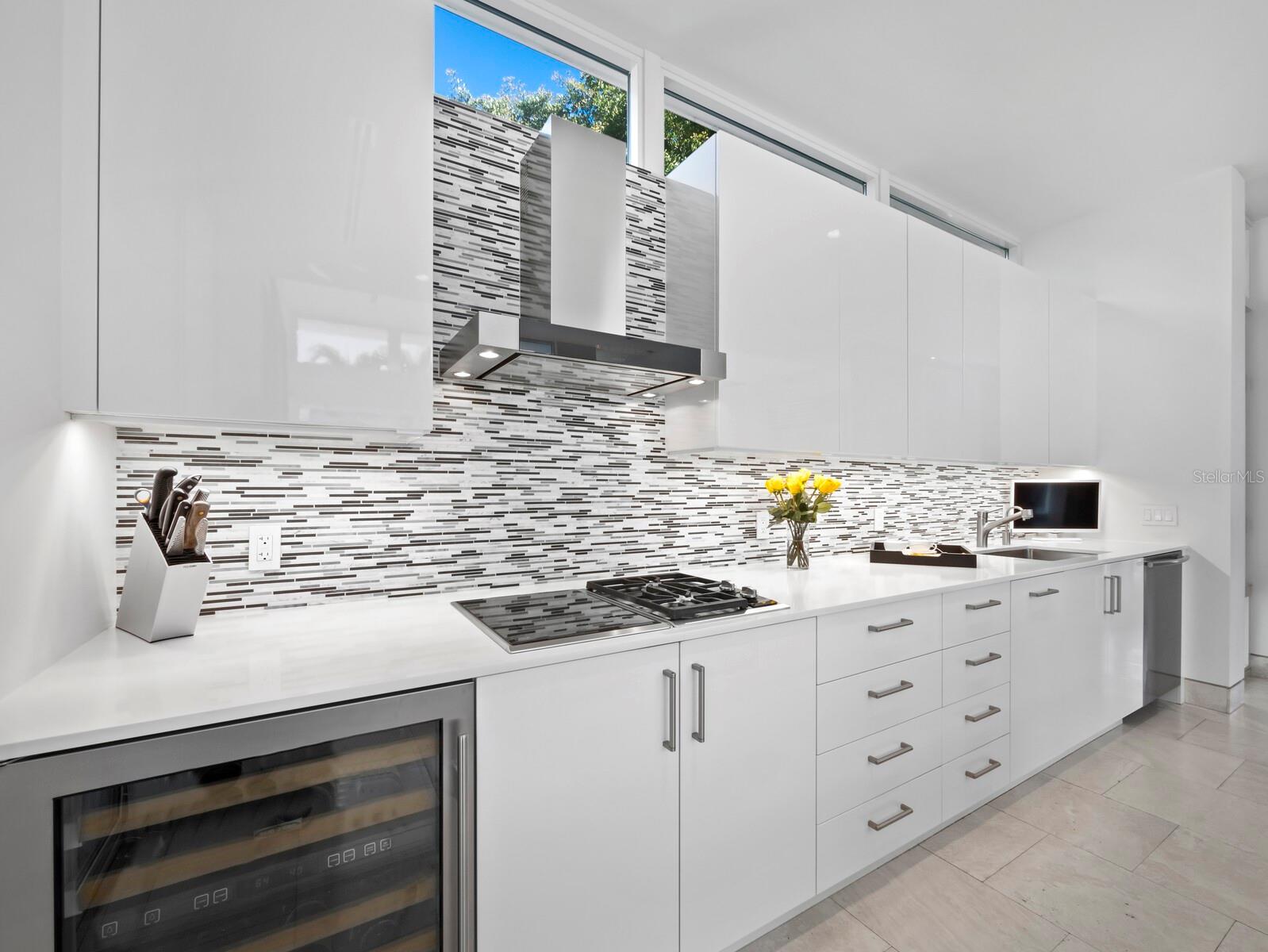 LIDO SHORES - Residential